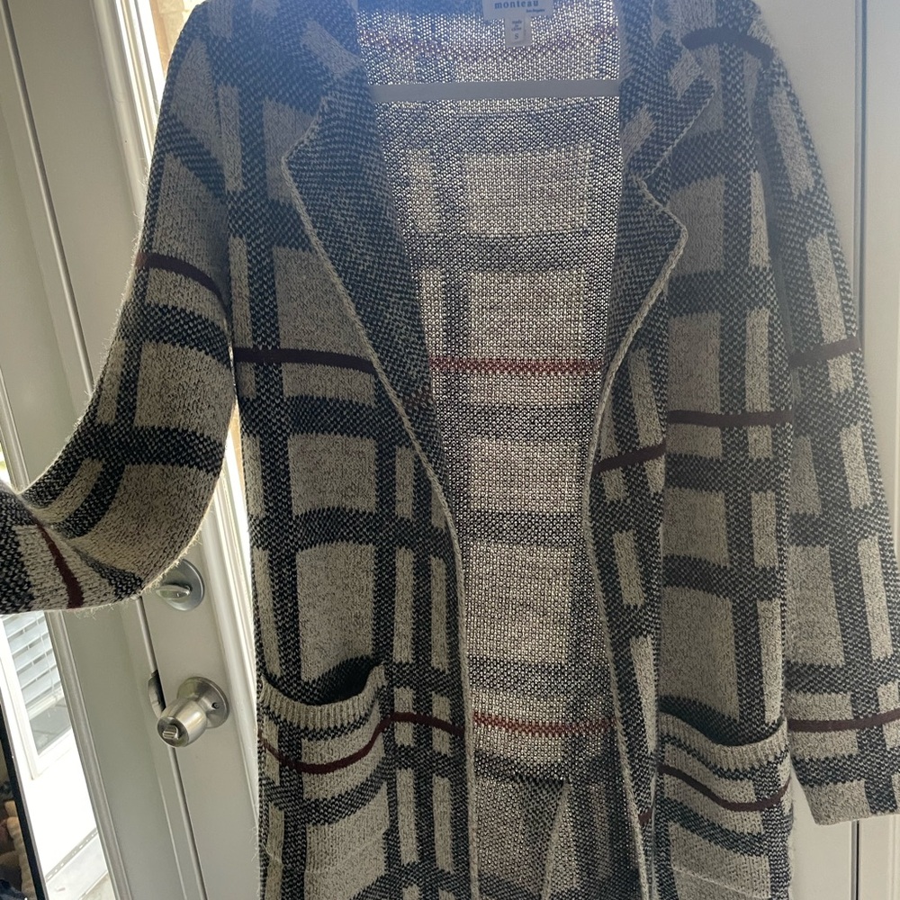 Monteau Black and Cream Plaid Cardigan Sweater